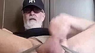 thomas odea explores big cock and ass in gay porn