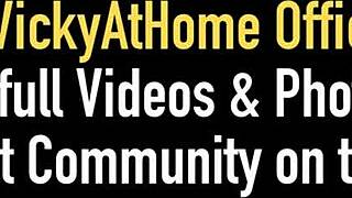 I’m craving sexy lesbians Vicky Vette and Julia Ann in this steamy sauna