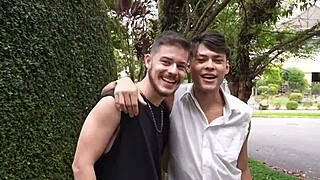 Backstage Deepthroat Action! Rodrigo Weeh With Kittens And Naughty Teens!