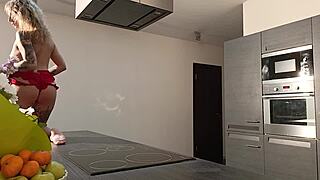 those naked girls are hot!