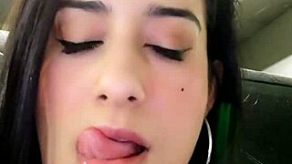 Vanesa Sexy Doing Wild Public Webcam Show Outdoors