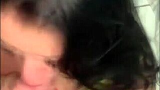 Dominador Safado Invadiu Meu Quarto e Me Deu Um Trato com Leitada na Boca, Ai Meu Deus!