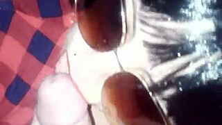 slut gives handjob and blowjob to cumshot?