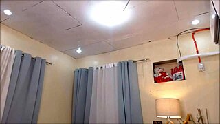 Lipstick Tranny Teasing Fans With Big Tits And Ass In Homemade Fun