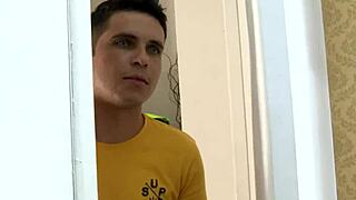 Natal Em Familia: Mom and Daughter Share One Man in Wild Brazilian Action!