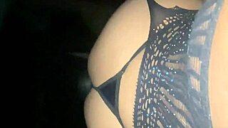 Compa�era de trabajo infiel me invita a su casa