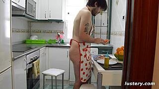 Lustery Video 448: Rodrigo & Xochipilli spelen in keuken