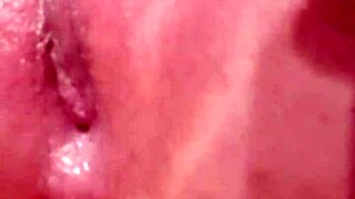 OMG, 이 뚱뚱한 베이비가 집에서 거대한 장난감으로 엉덩이 망가뜨려!