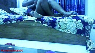 Deshi Fat Bhabhi Feels Intense Pleasure With Boyfriend