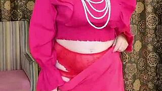 Hot Busty MILF MariaOld Rocks Red Stockings and Heels