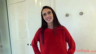 chatting about spanish fashion models with beautiful slender bodies