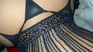 Compa�era de trabajo infiel me invita a su casa