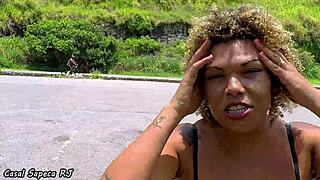 A tutti i well-known, a beautiful single Brazilian woman enjoys the pleasure of driving her car