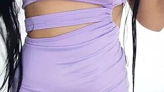 Amateur Arrecha Fucks Her Wet Pussy Hard