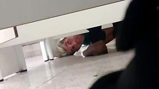 pega��o intenso no banheiro do shopping gay