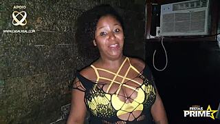 i love watching this brunette gostosa rabuda fuck dotados and trans at the prime party