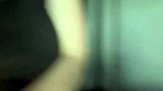 Danni Jones tips her Miami driver with big tits