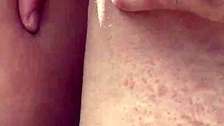 my girlfriend moaning loudly on my dick, that sexy brunette amateur 😍