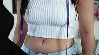 wet pussied lesbians flex and moan during erotic session