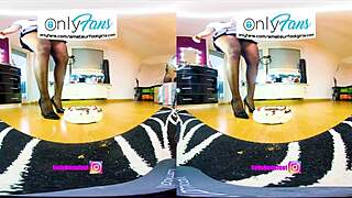 Vr 3d Foot Girl Trailer: Shoeplay Crushing Nylons High Heels Sneaker Virtual Reality PsVR.