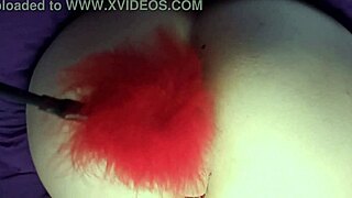 Watch me put things in my big ass close up