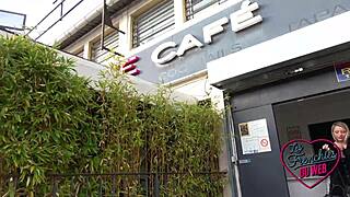 Ahsley Et Marie Se Font Baiser Par Un Mec