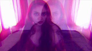 Nina Strange Dancing