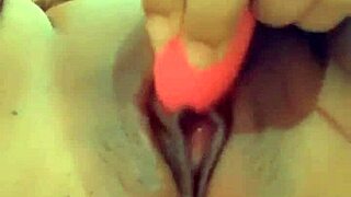 amaralapomposa shows off her big juicy ass on webcam