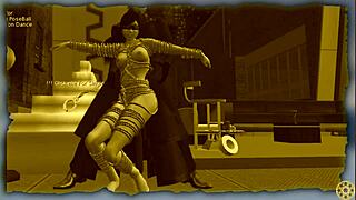 ボンデージダンスパフォーマンス炸裂