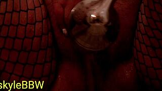 I, BBW ItsKylie, play in the shower wearing fishnets.