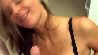 big tits caught in titjob action 😘