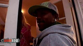 Freshcomer gives a massive handjob and takes a giant cumload