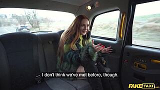 Redhead milf rides big dick in taxi 😘