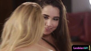 Holy crap, bigbooty lesbo RIMMED hard before CUMMING wild in hot action!