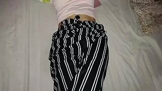 She seduces me, making me horny without touch