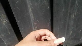 thanking the neighbor with pussy and ass sucking homemade colombian fun