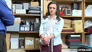 Wow, this dark haired teen takes a hard doggystyle from LP officer 😍