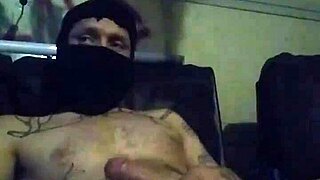 i'm jerking my cock solo.