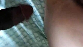 एवर्स ने ऐना की मोटी बीबीडब्ल्यू गांड को मॉन्स्टर लंड से क्लोजअप चोदा