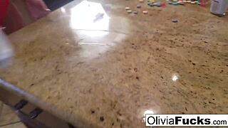 Olivia Austin Anally Fucks Late Pizza Deliver Girl Leya