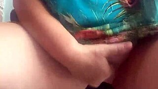 yo, tengok aku jari memek en público!