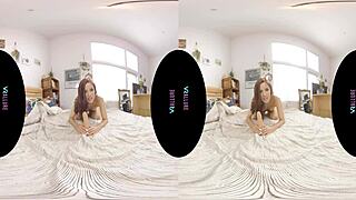 Vrallure Vanna Feels So Bored