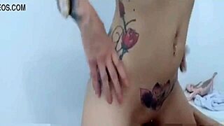 Peguei O Safado De Pau Duro Conversando No Whatsapp Com Minha Melhor Amiga Ela Negou Mais Eu Sei Que Ela Queria Foder Gostoso Com Ele A Tempos Então Fizemos Um Delicioso Ménage À Trois