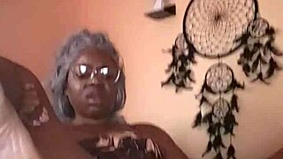 nae in bed touching her body