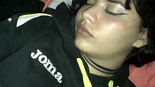 soy la mejor hermanastra ayudando a mi hermanastro en la tienda