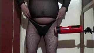 Its boxing day right now and i wanted a sissy masturbation