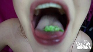 Green Blowjob Magic With Pop Rocks - Miss Banana Sucking
