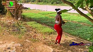 Orange seller juliet simeo handles big dick customer in interracial deepthroat