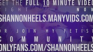 Rubbing my clit after class, Shannon Heels gets soaked in mirror