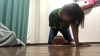 Japanese amateur girl masturbates on doll